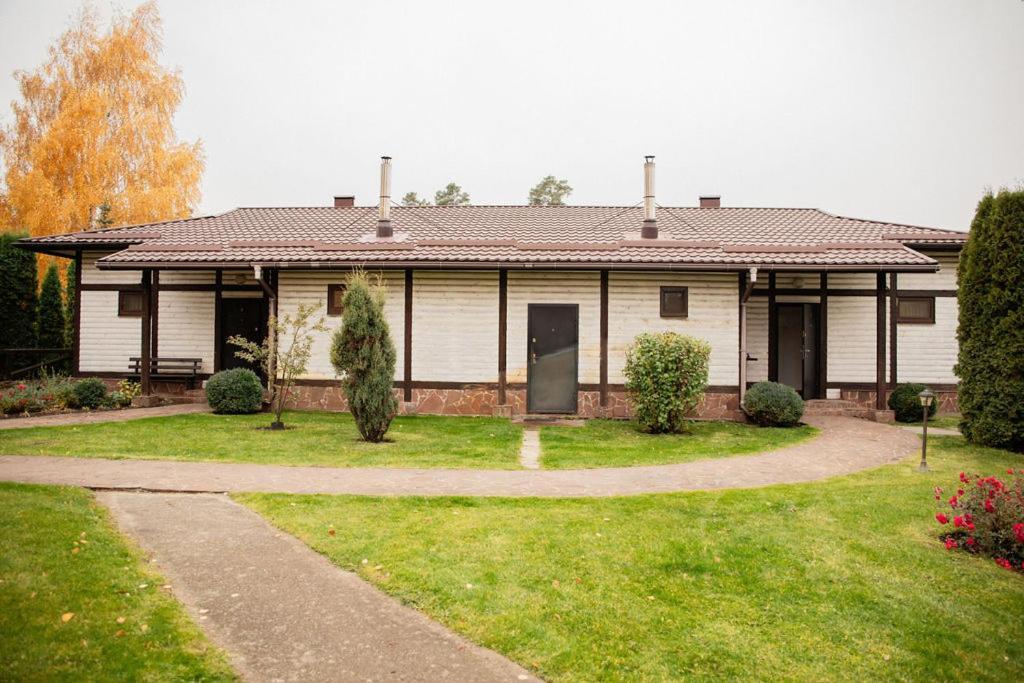 Veselyj Zajets Hotel Pirnove Exterior photo