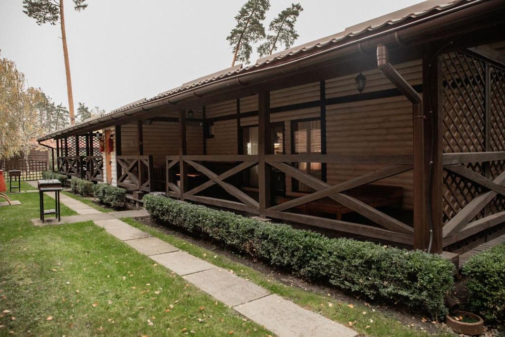 Veselyj Zajets Hotel Pirnove Exterior photo